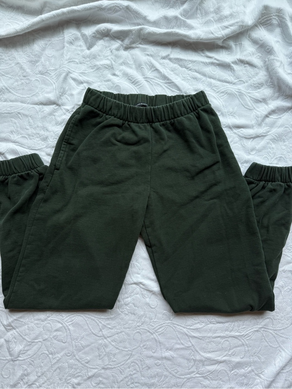 Brandy Melville dark green Rosa sweatpants